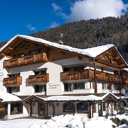Hotel Europeo Alpine Charme & Wellness Pinzolo Ngoại thất bức ảnh