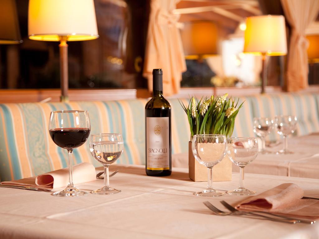 Hotel Europeo Alpine Charme & Wellness Pinzolo Ngoại thất bức ảnh