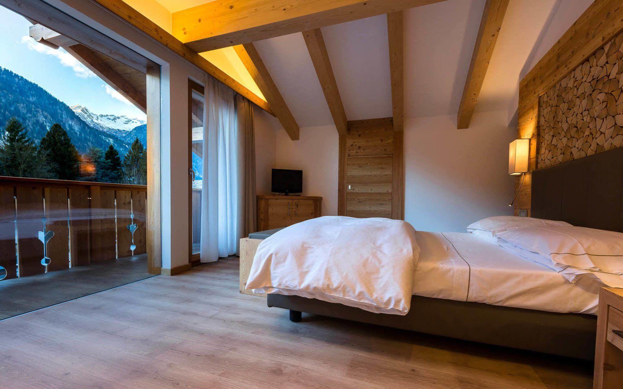 Hotel Europeo Alpine Charme & Wellness Pinzolo Ngoại thất bức ảnh